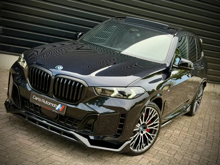 BMW X5 — xDrive50e M-PERF. PANO|HUD|360|HK|STOELVENT|ALCANTARA
